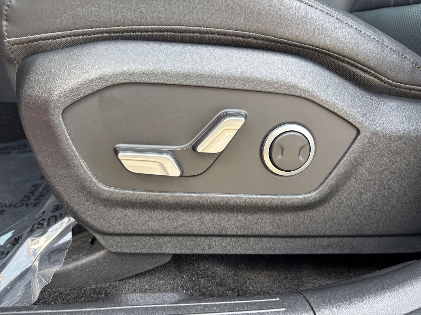 Used 2026 Hyundai Santa Fe SEL AWD/4WD image 22