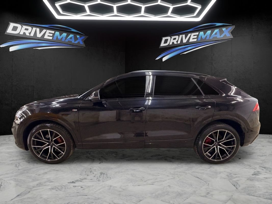 Used 2019 Audi Q8 Prestige w/ Luxury Package AWD/4WD image 8