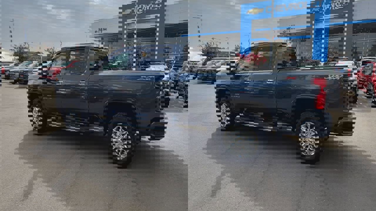 Used 2020 Chevrolet Silverado 2500 High Country w/ Z71 Off-Road Package image 5