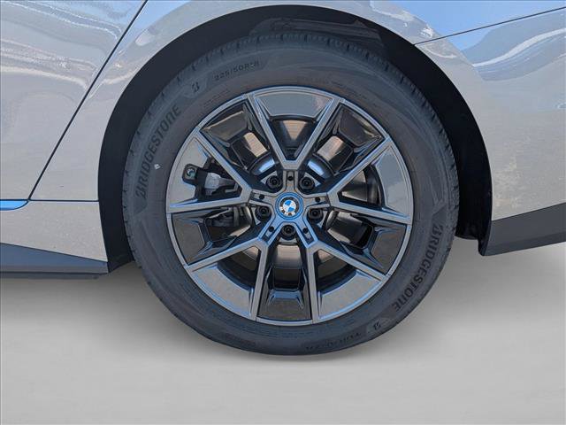 Used 2023 BMW i4 eDrive40 w/ Premium Package RWD image 15