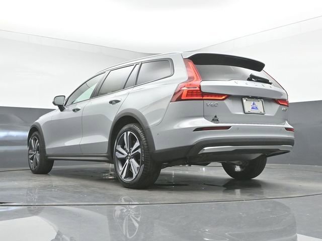 New 2026 Volvo V60 B5 Cross Country Plus w/ Protection Package Premier image 42