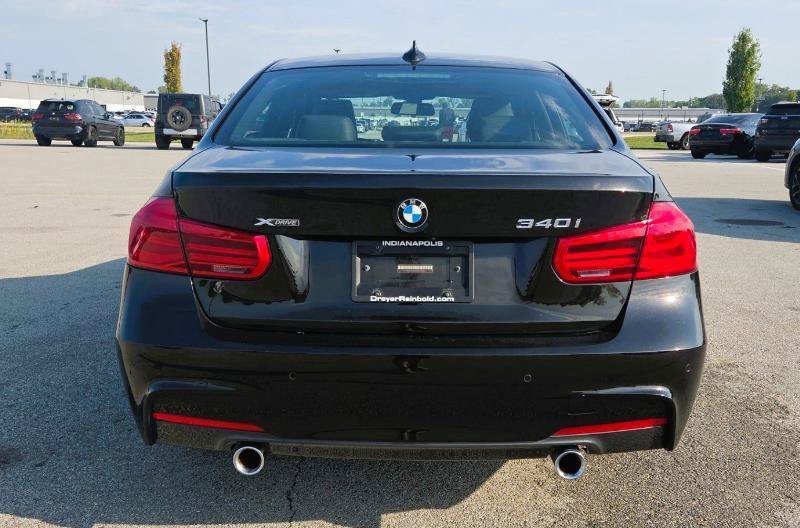 Used 2018 BMW 340i xDrive Sedan AWD/4WD image 4