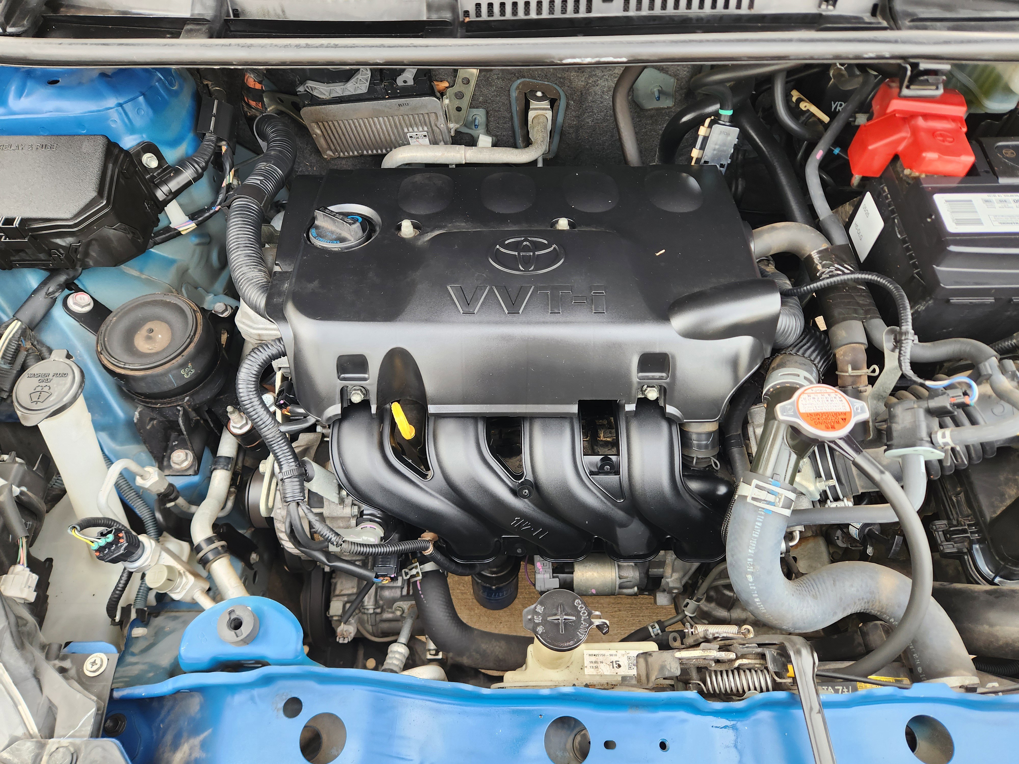 Used 2016 Toyota Yaris L image 40