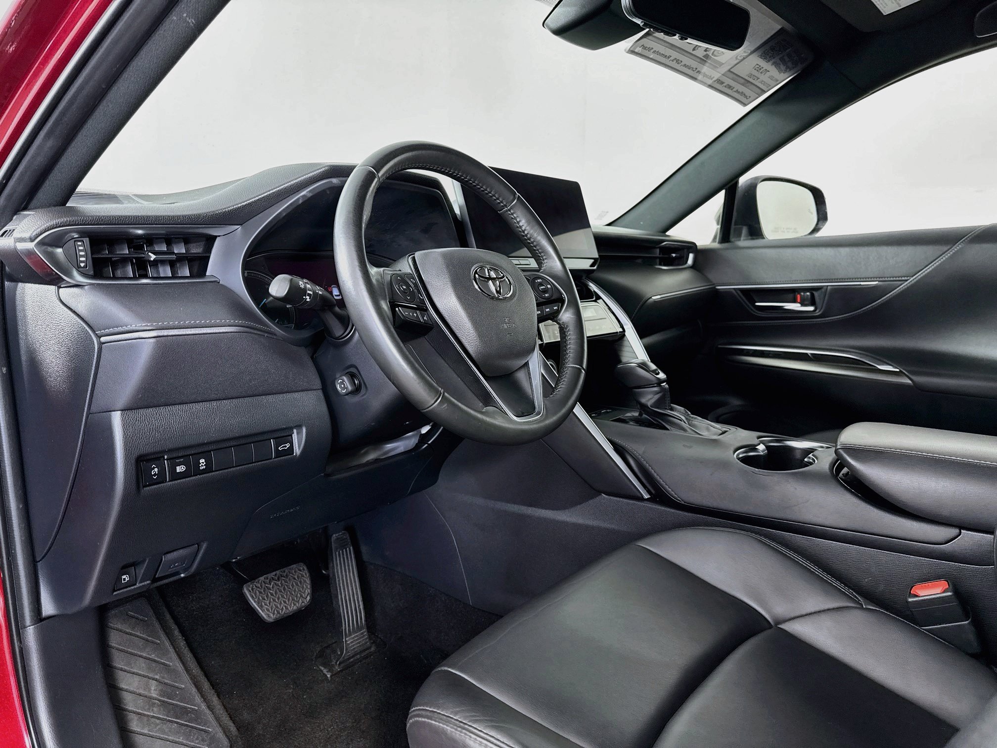 Certified 2024 Toyota Venza Nightshade AWD/4WD image 9
