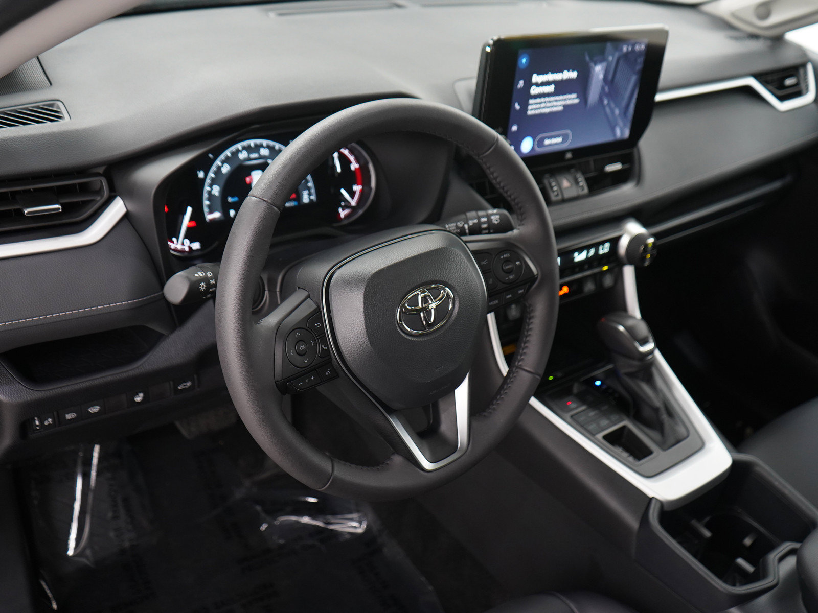 Used 2025 Toyota RAV4 XLE Premium w/ Weather Package AWD/4WD image 21