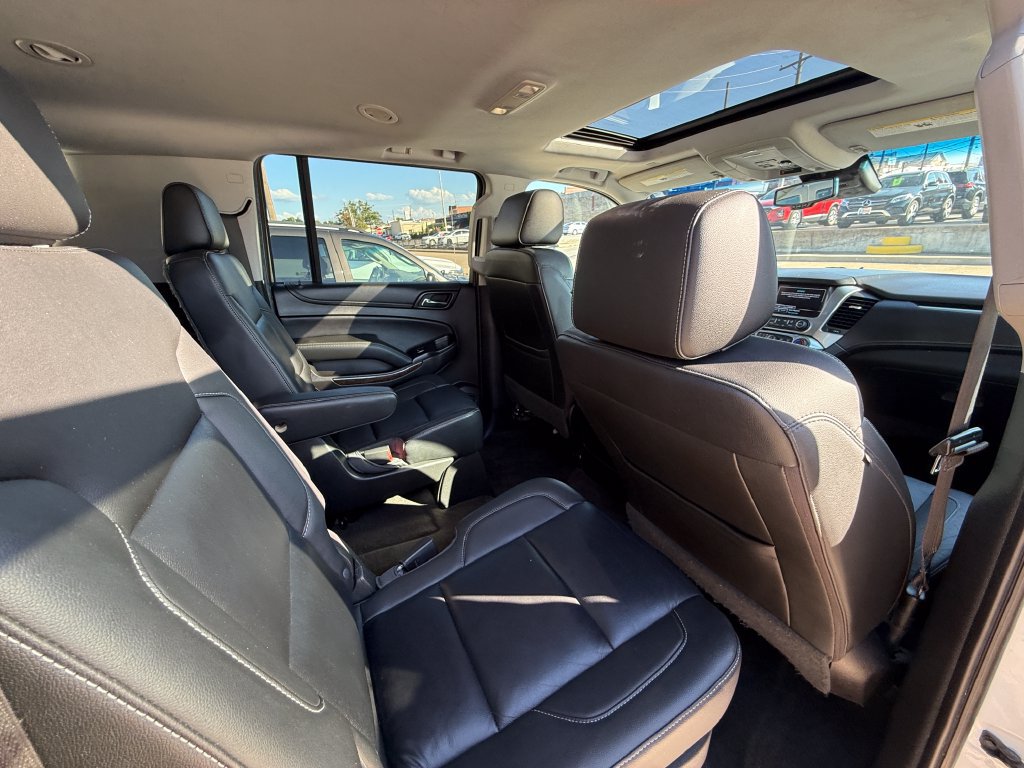 Used 2018 Chevrolet Suburban LT AWD/4WD image 19