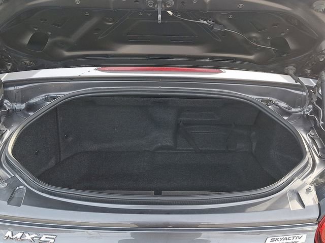 Used 2017 MAZDA MX-5 Miata RF Grand Touring image 28