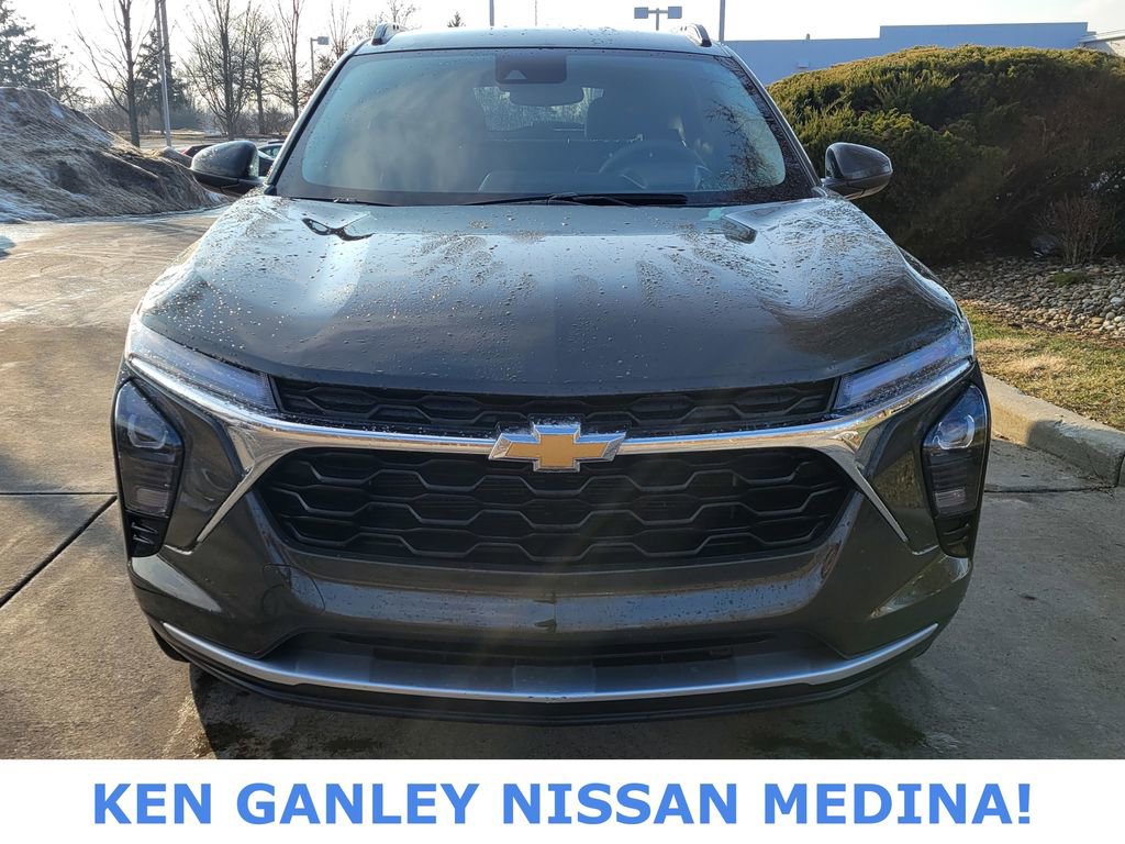 Used 2024 Chevrolet Trax LT image 8