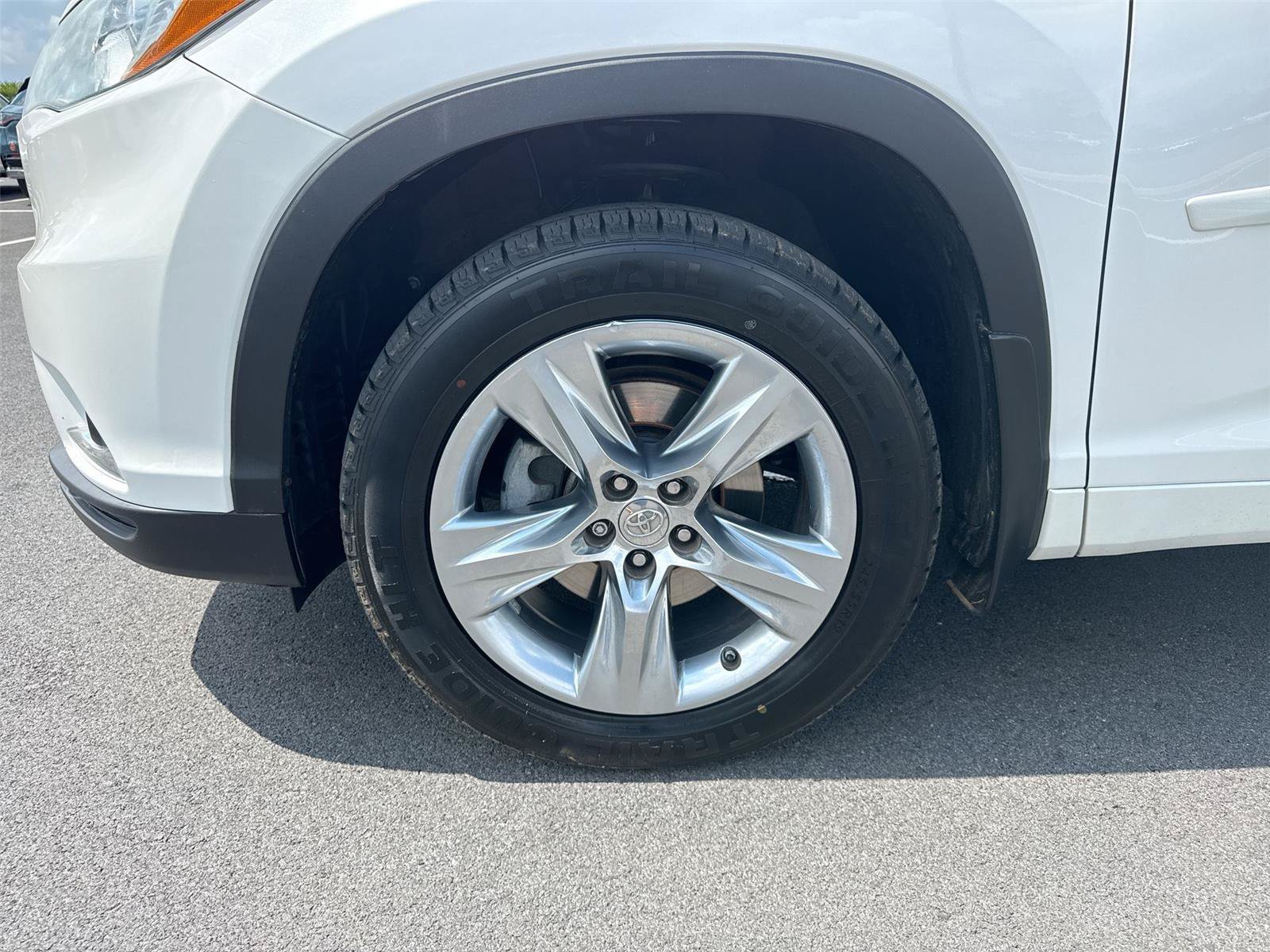 Used 2015 Toyota Highlander Limited AWD/4WD image 11