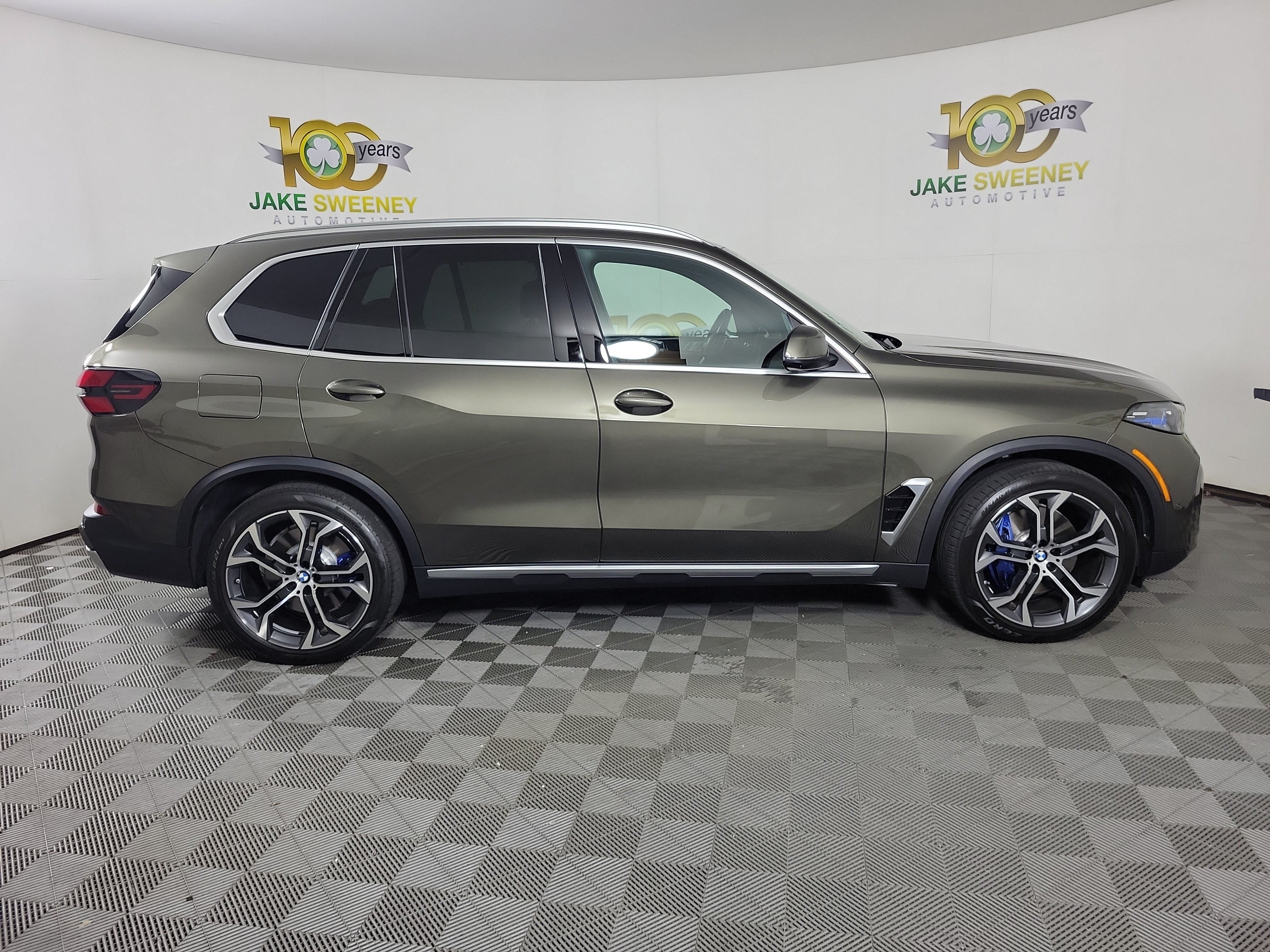 Used 2026 BMW X5 xDrive50e w/ Climate Comfort Package AWD/4WD image 8
