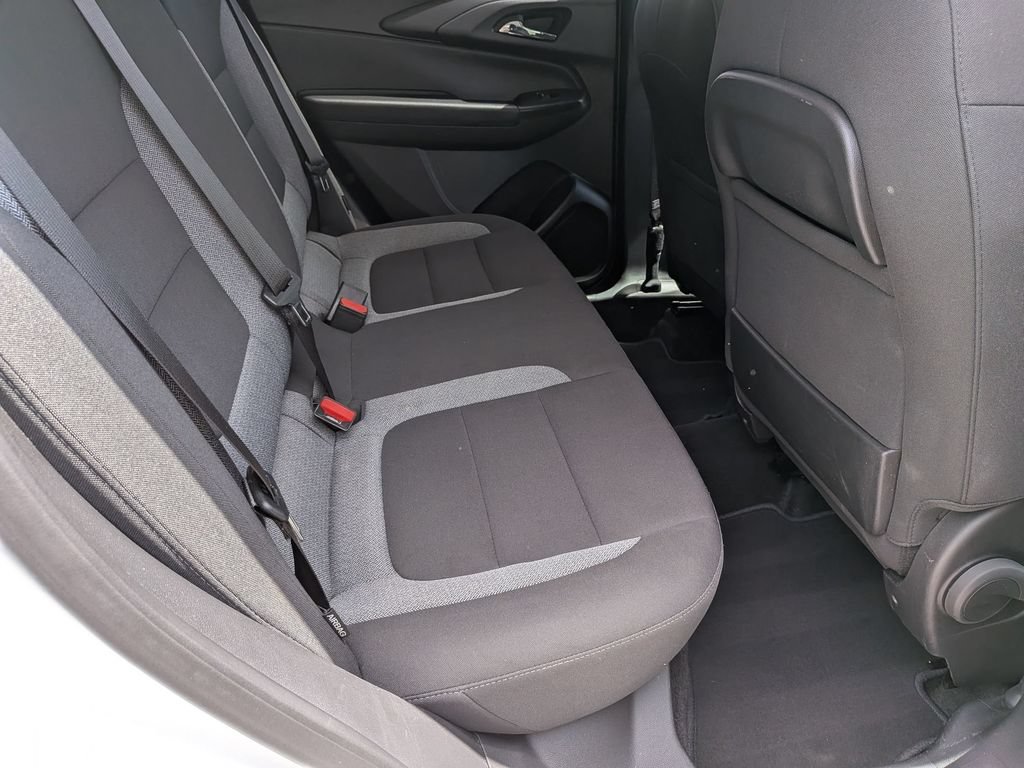 Used 2025 Chevrolet TrailBlazer LT AWD/4WD image 29