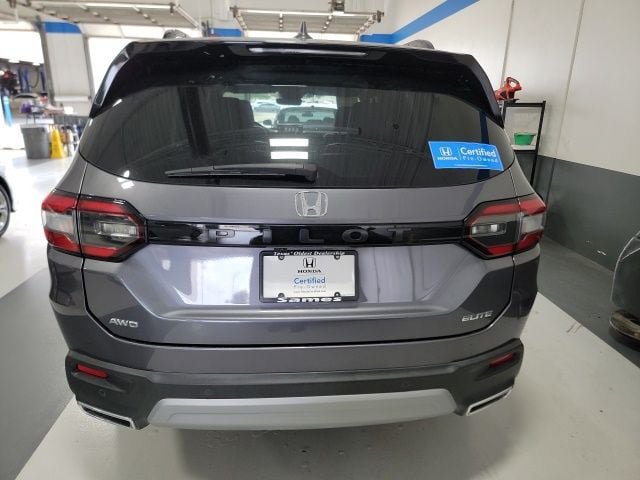 Used 2025 Honda Pilot Elite image 6