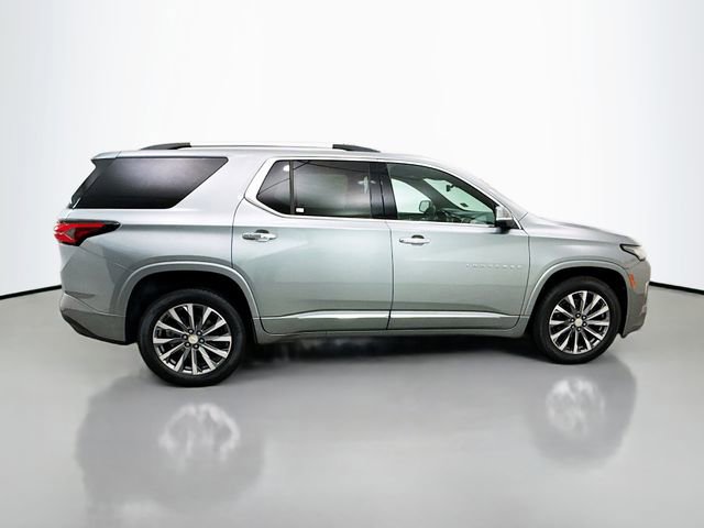 Used 2023 Chevrolet Traverse Premier image 11
