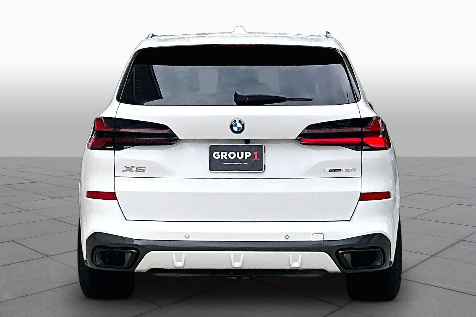 Used 2026 BMW X5 sDrive40i w/ M Sport Package RWD image 4