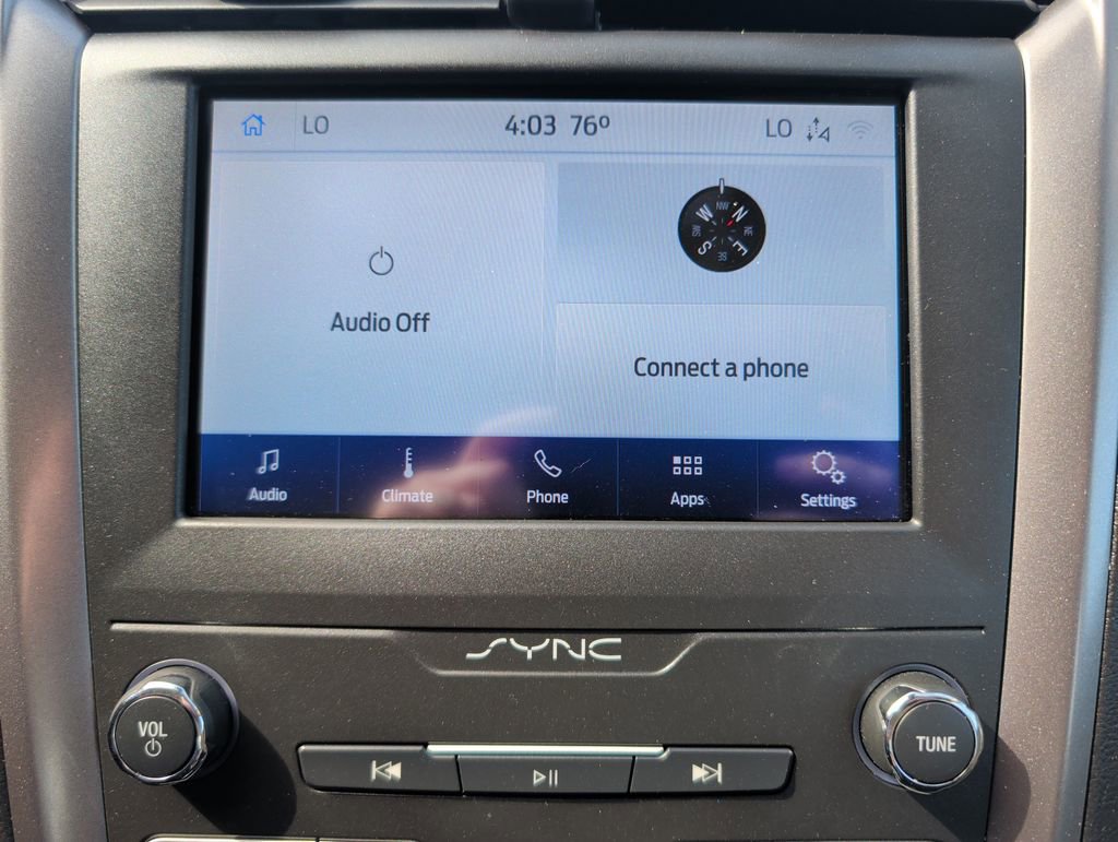 Used 2020 Ford Fusion SE image 12