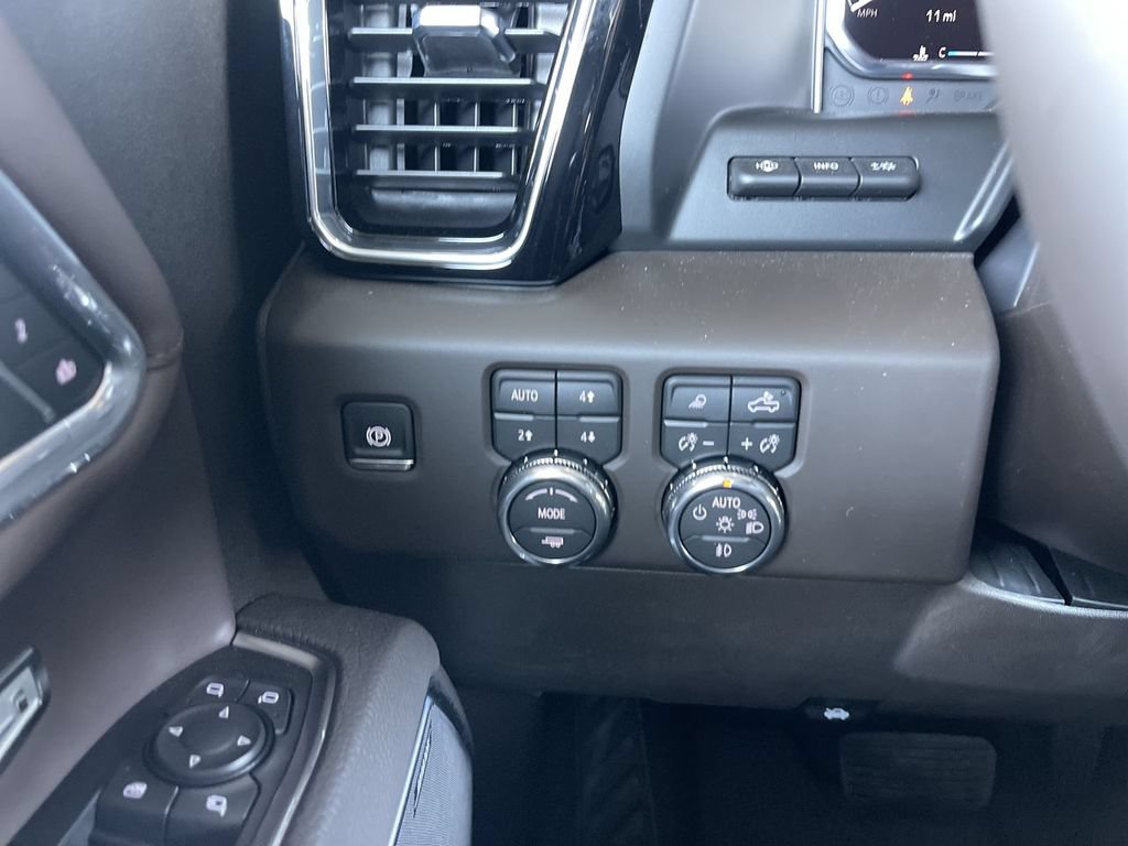 New 2026 GMC Sierra 1500 Denali w/ Denali Reserve Package AWD/4WD image 18