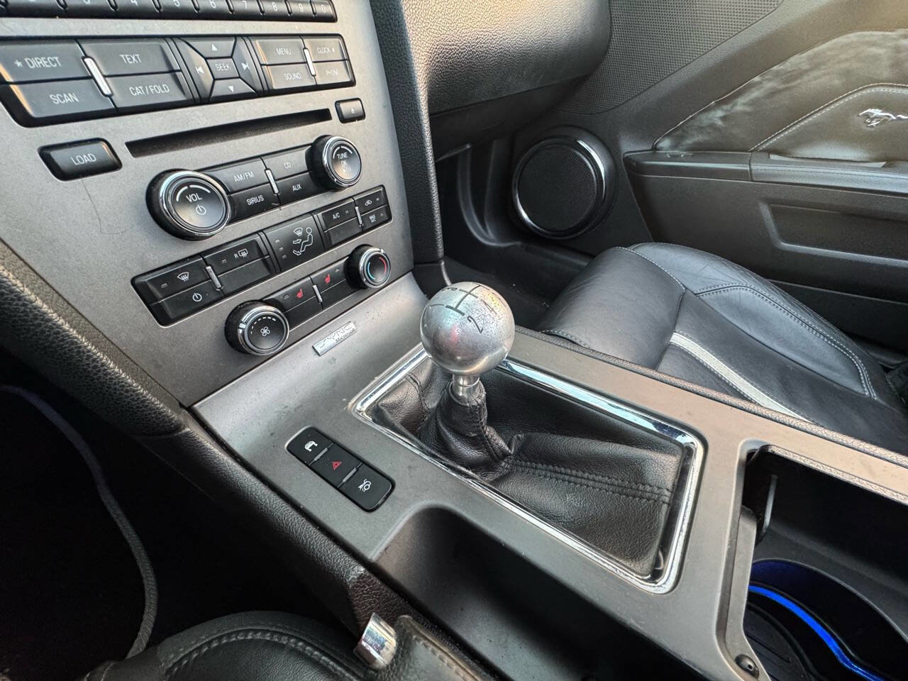 Used 2010 Ford Mustang GT Premium image 43