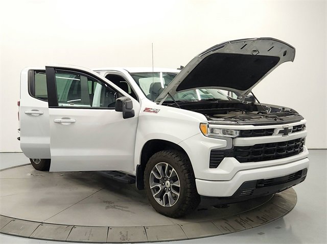 Used 2024 Chevrolet Silverado 1500 RST w/ Convenience Package II image 9