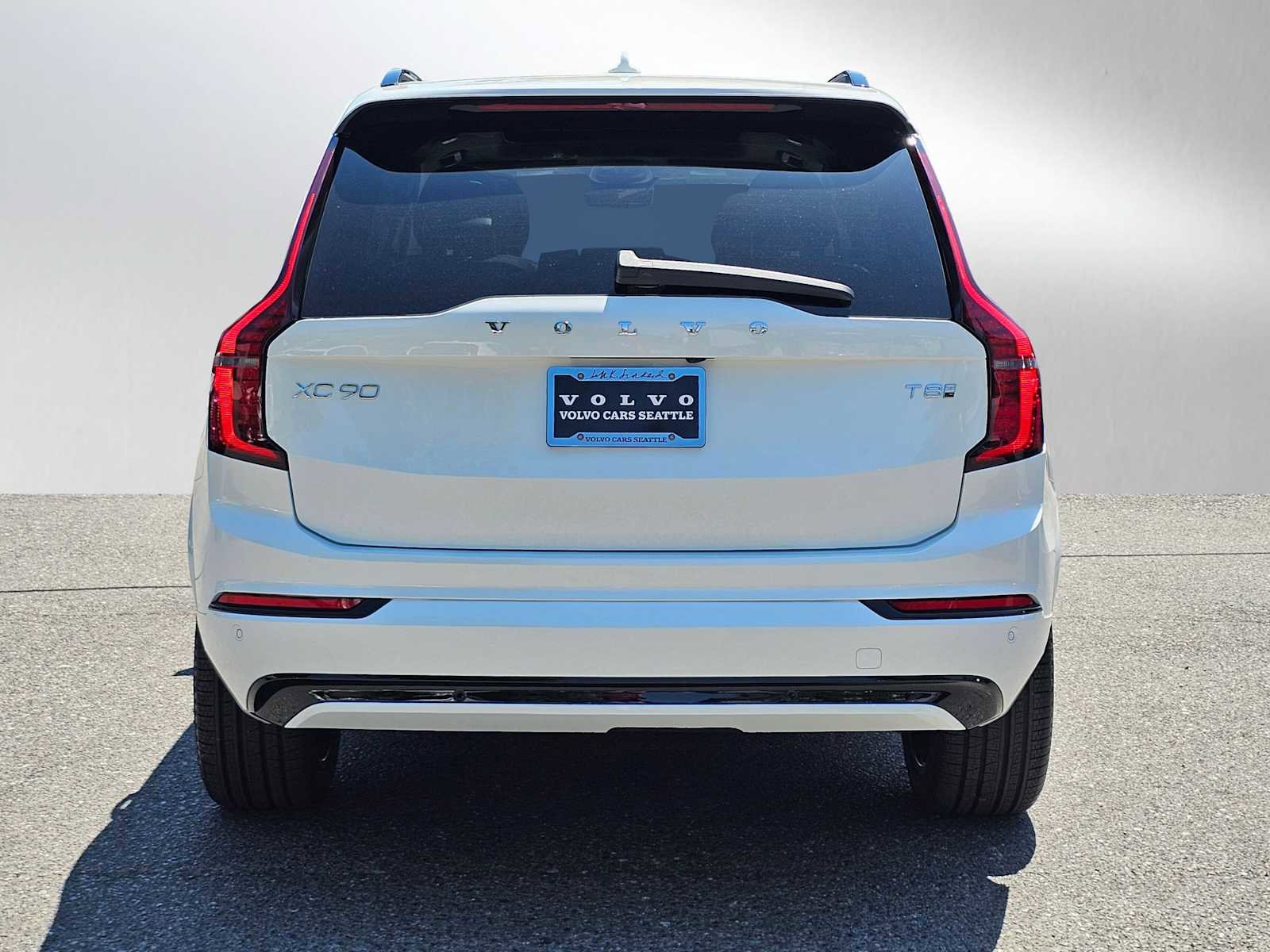 New 2026 Volvo XC90 T8 Ultra w/ Protection Package image 4