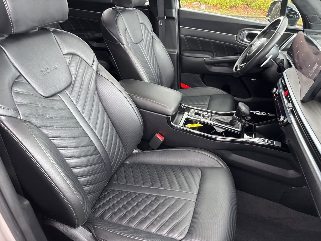 Used 2024 Kia Sorento SX Prestige image 32