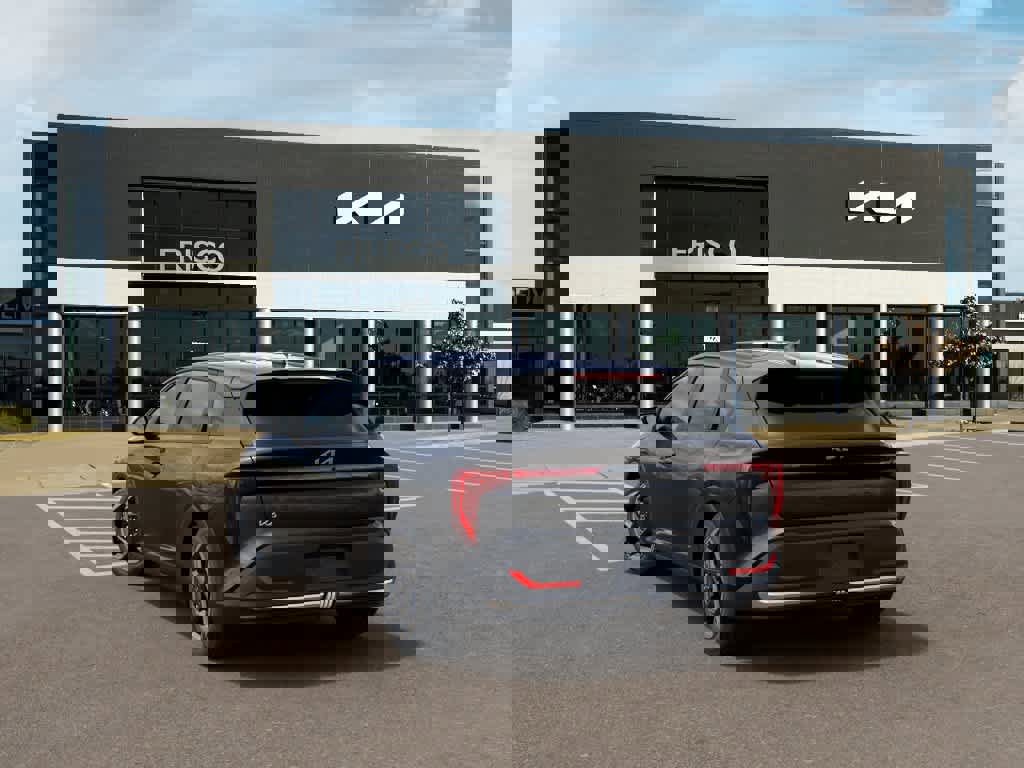 New 2026 Kia K4 EX image 4