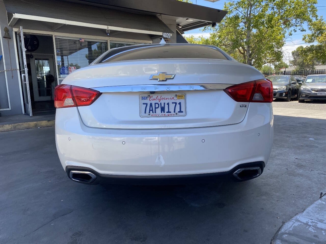 Used 2014 Chevrolet Impala LTZ FWD image 9