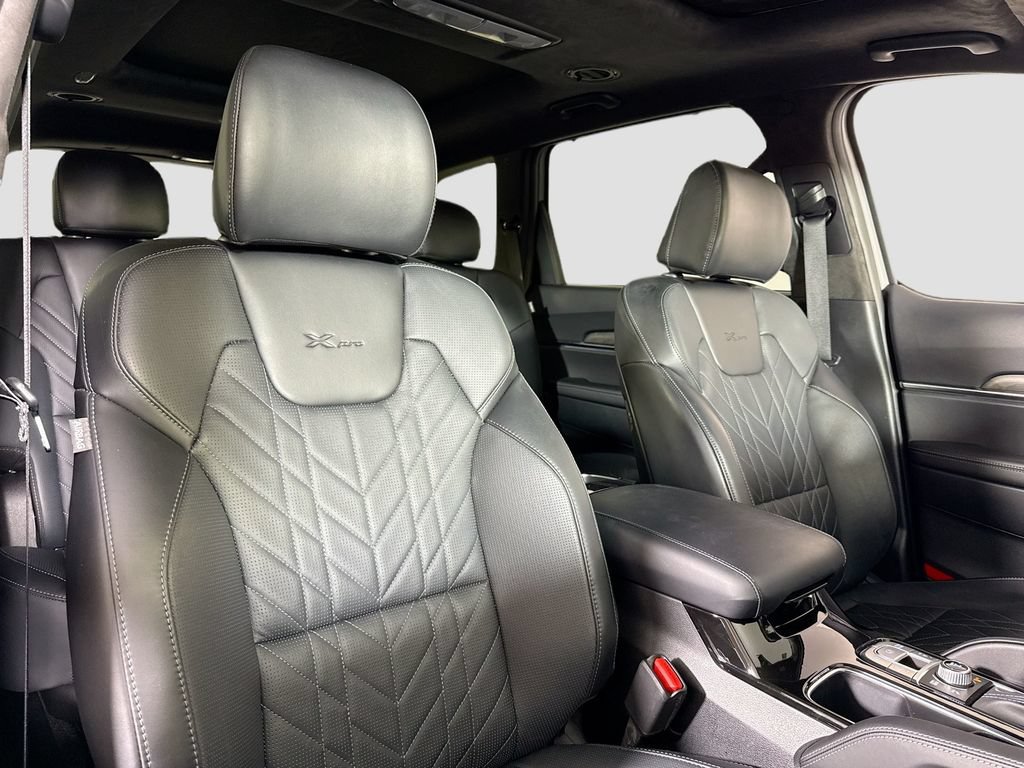 Used 2025 Kia Telluride SX Prestige X-Pro AWD/4WD image 16