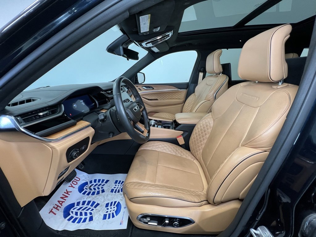 Used 2024 Jeep Grand Cherokee L Summit image 4