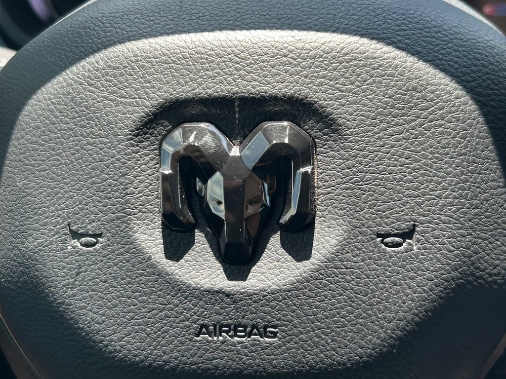Used 2025 RAM 3500 Limited AWD/4WD image 41