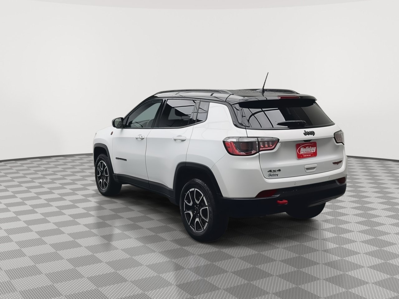 Used 2025 Jeep Compass Trailhawk AWD/4WD image 32