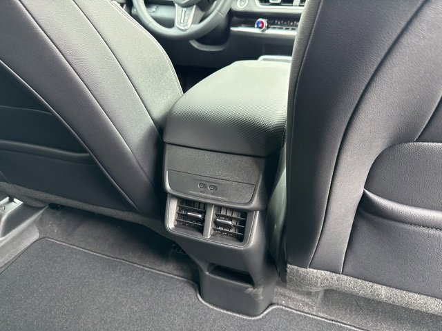 New 2026 Chevrolet Equinox LT w/ Convenience Package II image 13