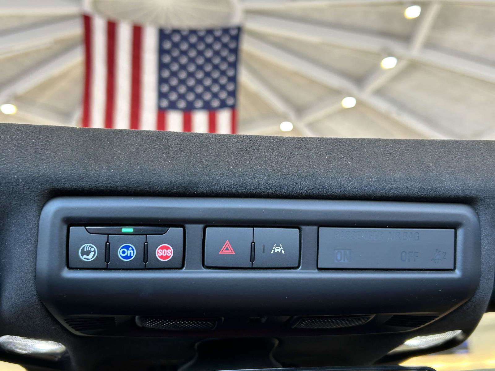 Used 2025 Chevrolet Corvette Stingray Premium Conv w/ Z51 Performance Package image 23