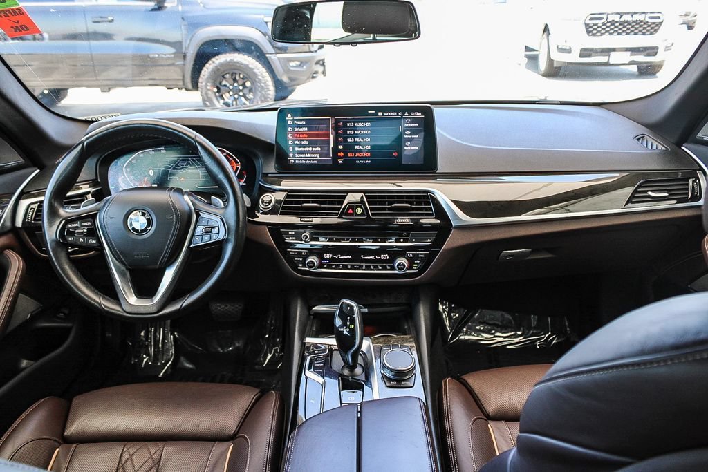 Used 2021 BMW 540i w/ Premium Package RWD image 13