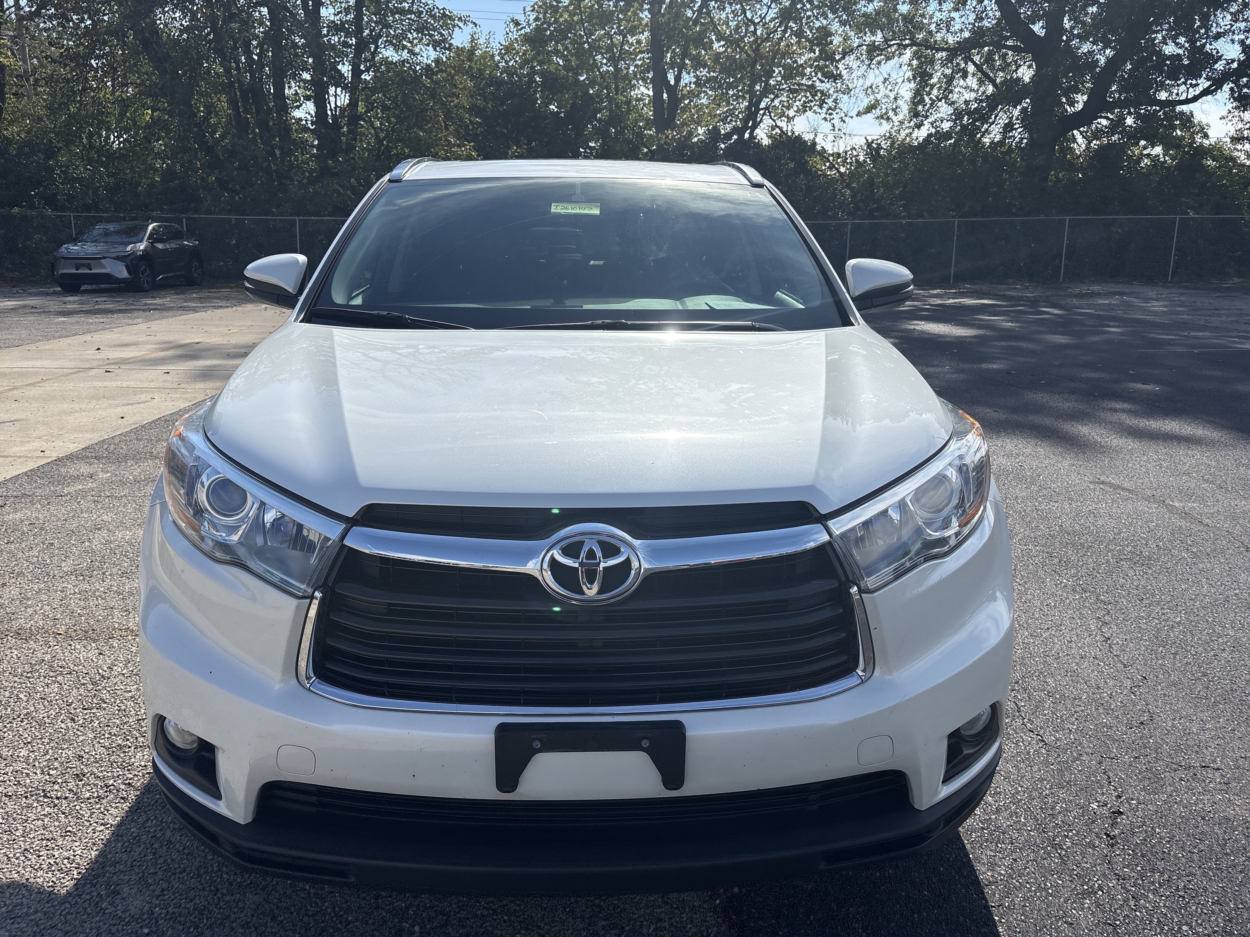 Used 2016 Toyota Highlander XLE w/ Protection Package #3 AWD/4WD image 2