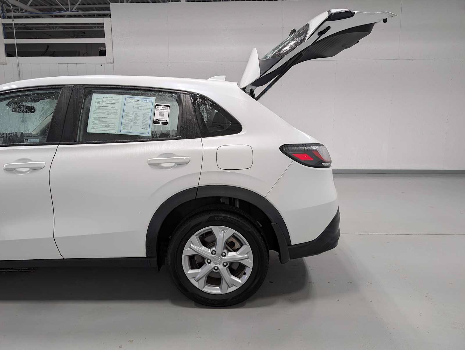 Certified 2024 Honda HR-V LX image 11