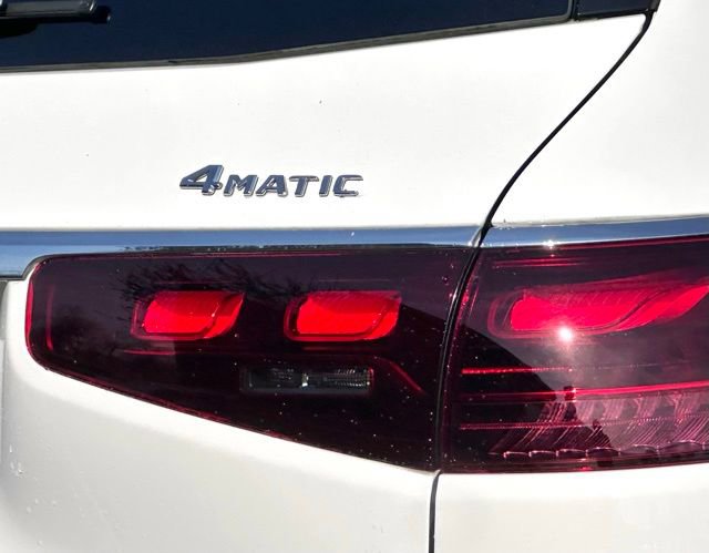 Used 2024 Mercedes-Benz GLS 450 4MATIC image 13