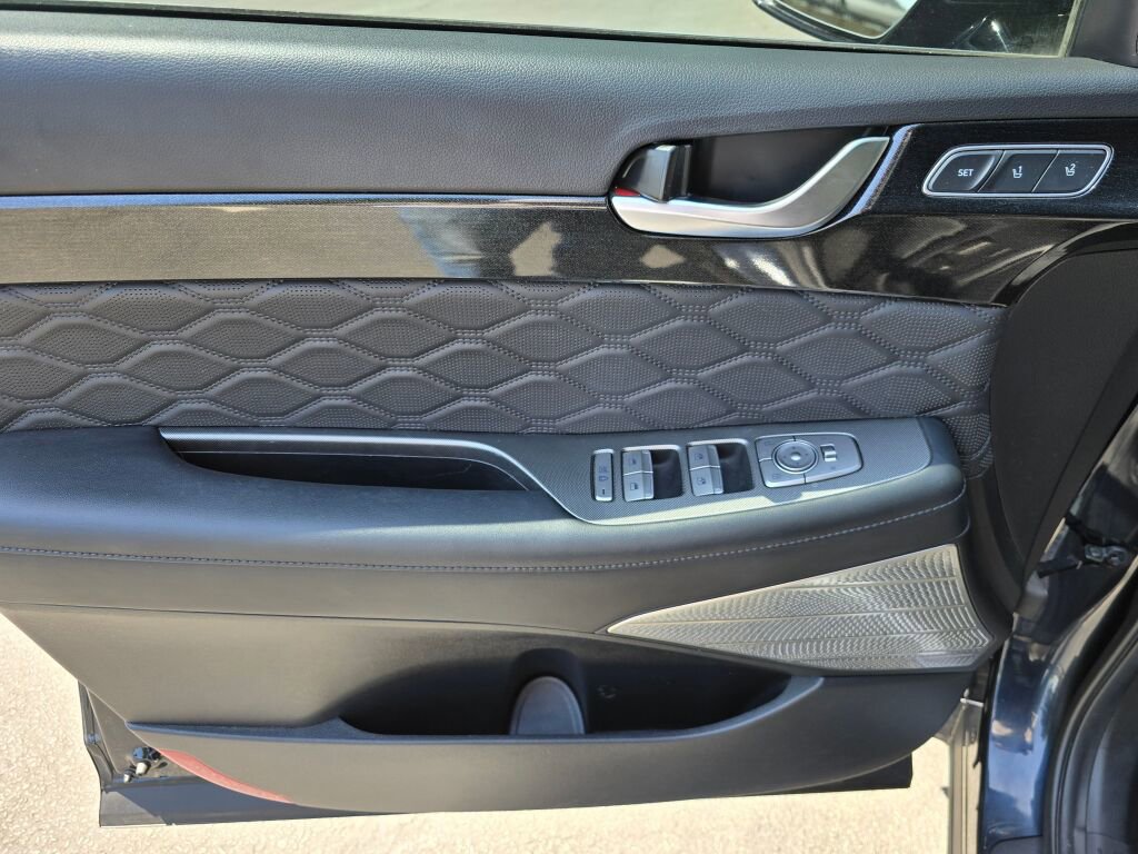 Used 2020 Hyundai Palisade Limited image 23