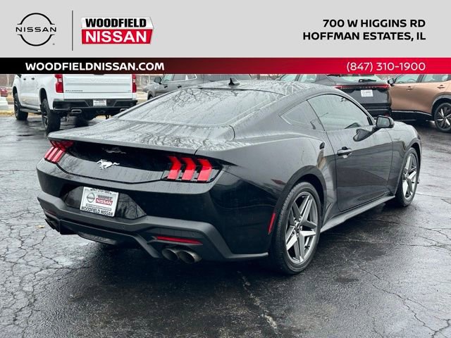 Used 2025 Ford Mustang Coupe image 4