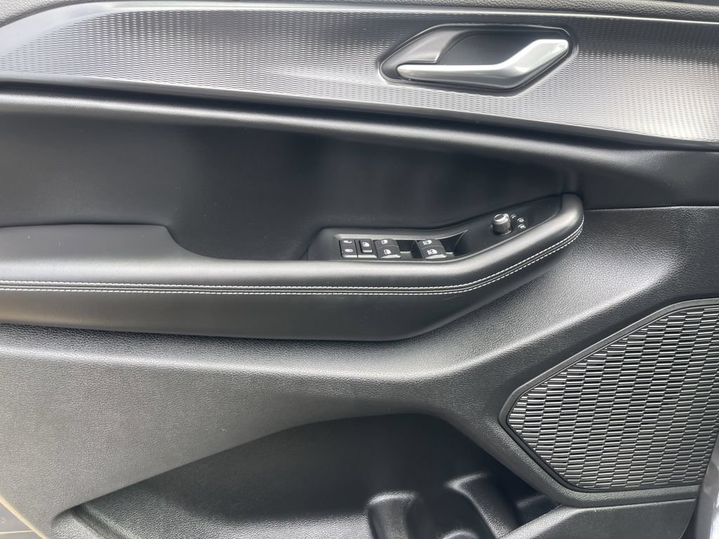 New 2026 Jeep Grand Cherokee Laredo AWD/4WD image 9