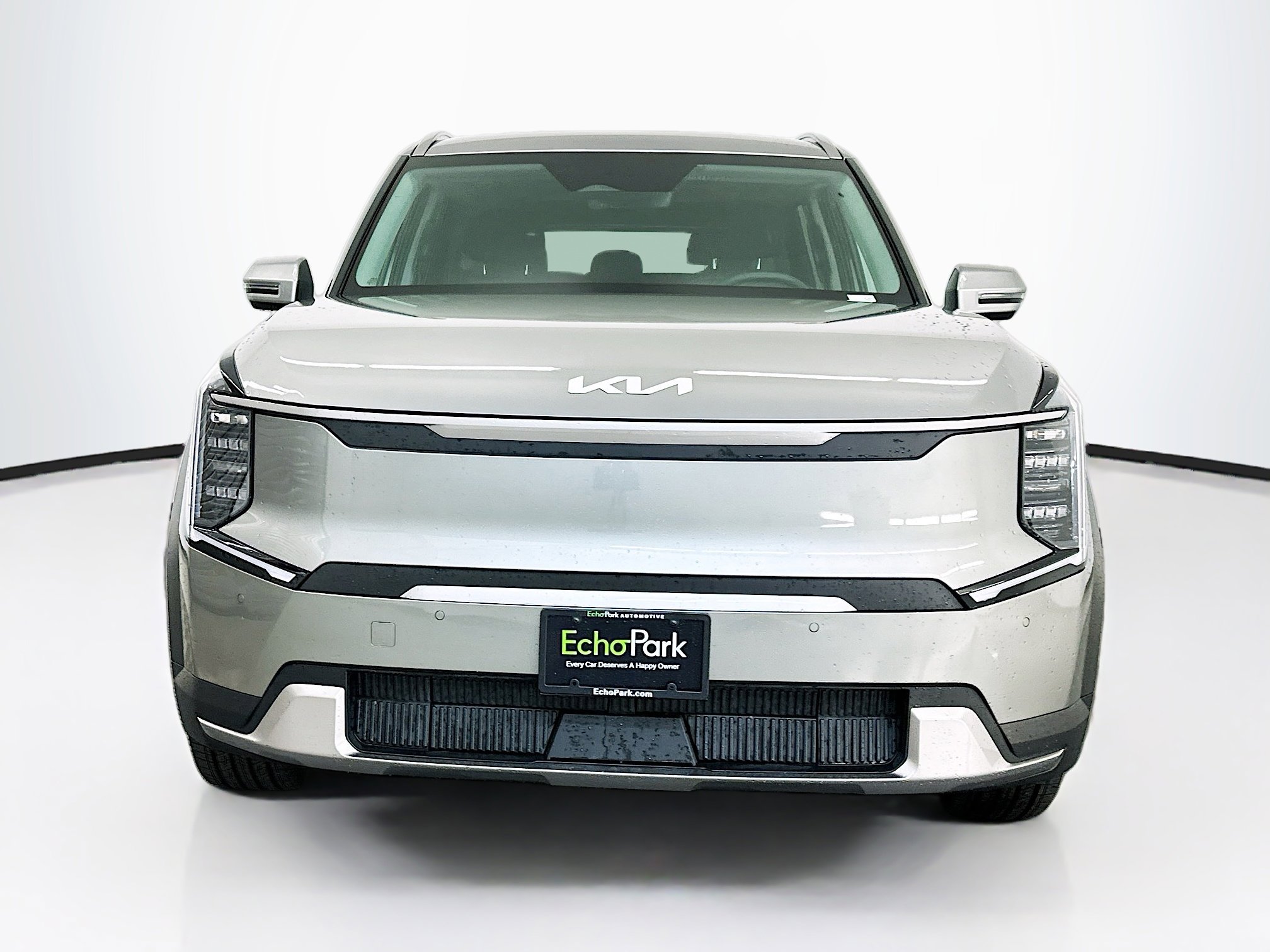 Used 2024 Kia EV9 Wind AWD/4WD image 2