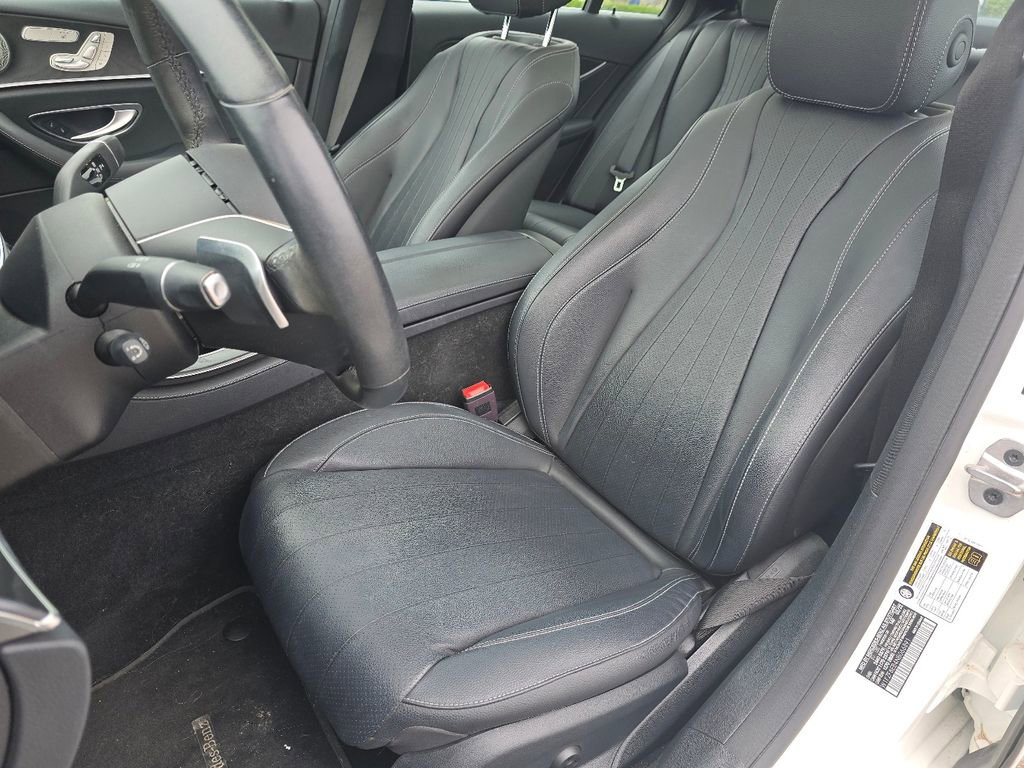 Used 2022 Mercedes-Benz E 350 4MATIC Sedan image 25