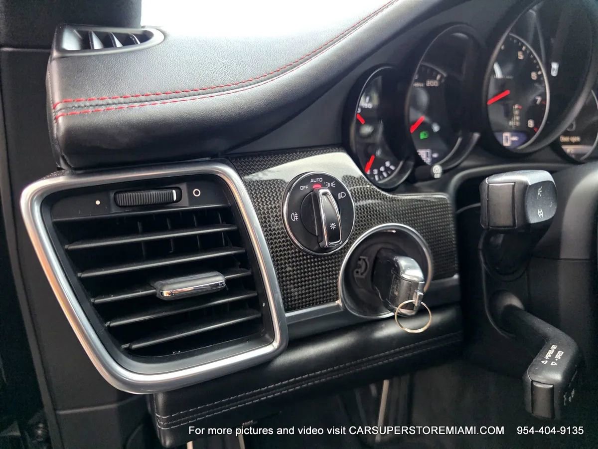 Used 2016 Porsche Panamera GTS image 42