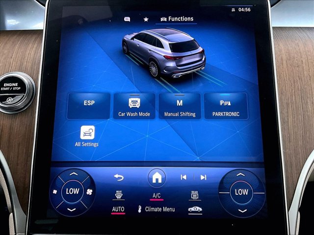 Used 2024 Mercedes-Benz GLC 300 image 24