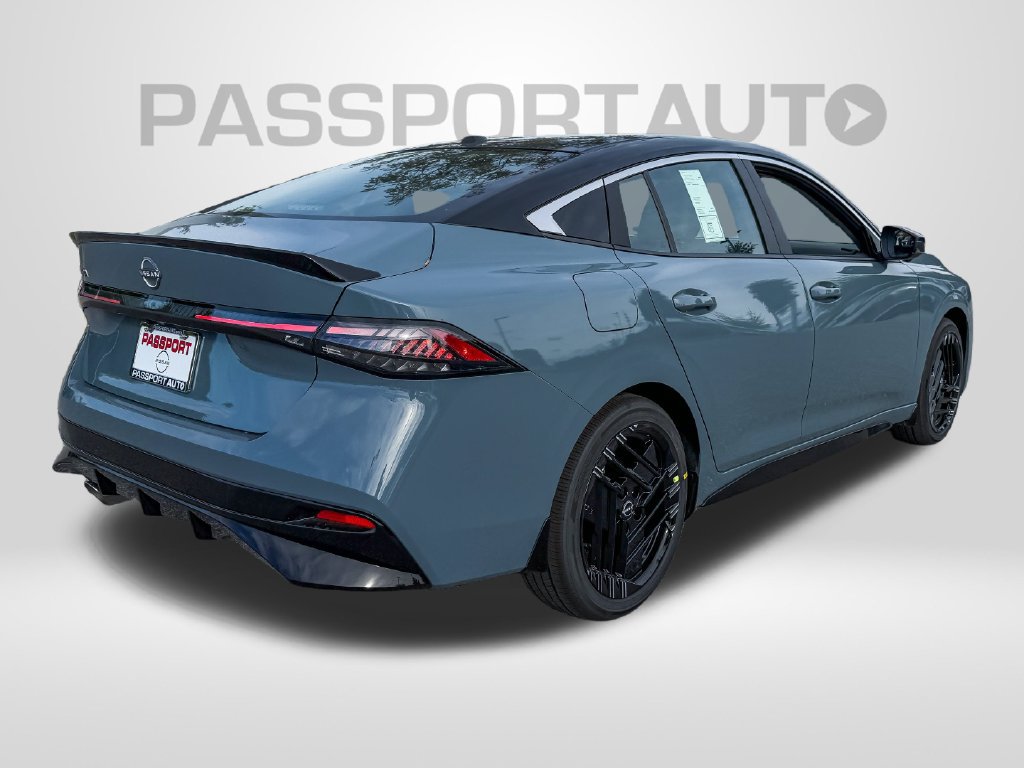 New 2027 Nissan Sentra SR FWD image 5