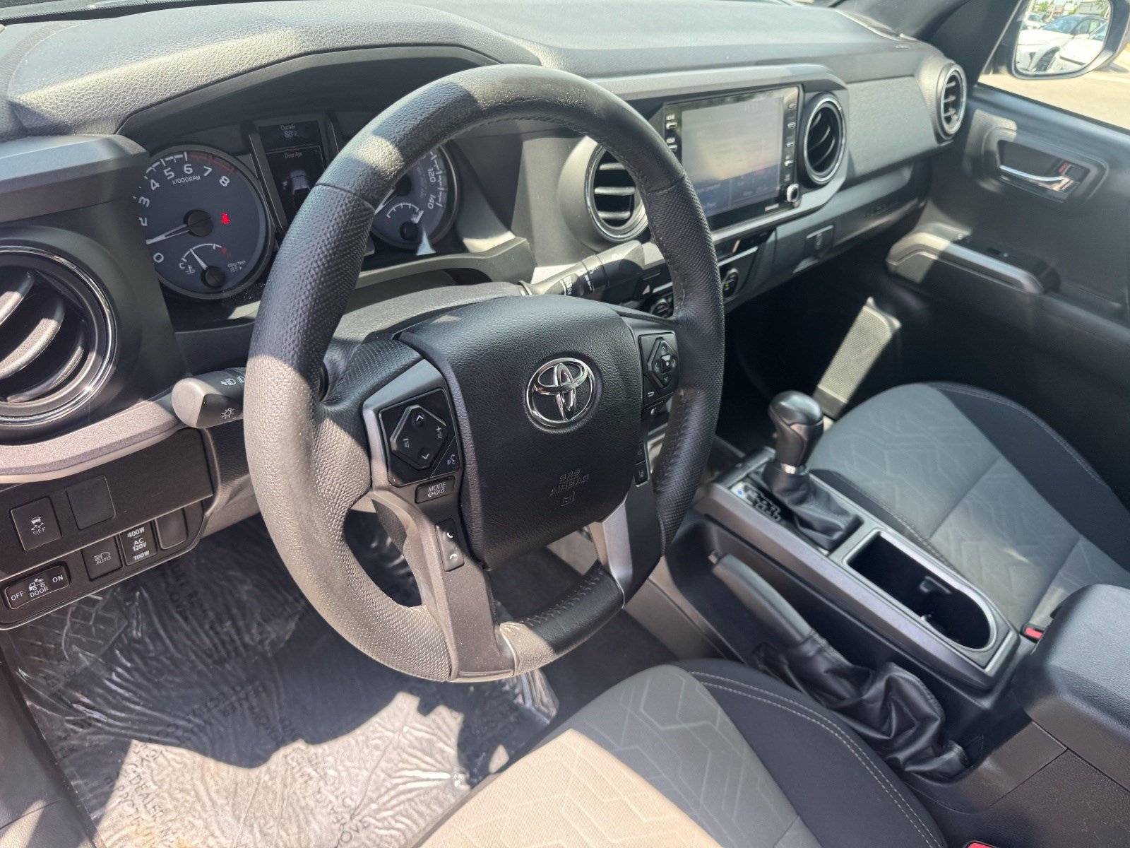 Used 2021 Toyota Tacoma TRD Off-Road w/ Technology Package AWD/4WD image 12