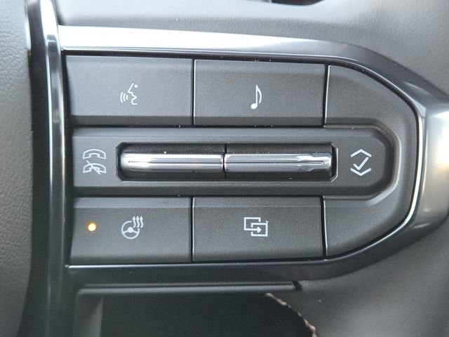 New 2026 GMC Yukon AT4 w/ AT4 Premium Package image 16