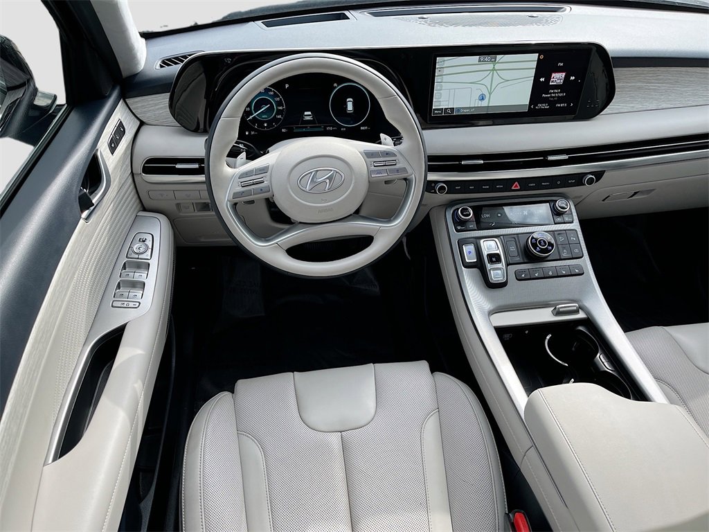 Used 2025 Hyundai Palisade Calligraphy image 24