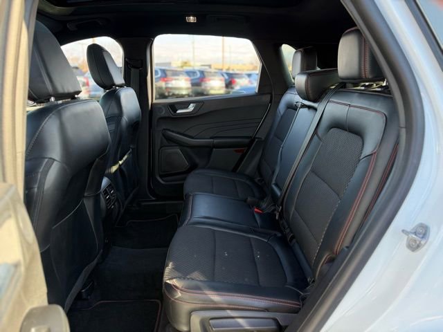 Certified 2023 Ford Escape ST-Line Select w/ Tech Pack #2 image 16