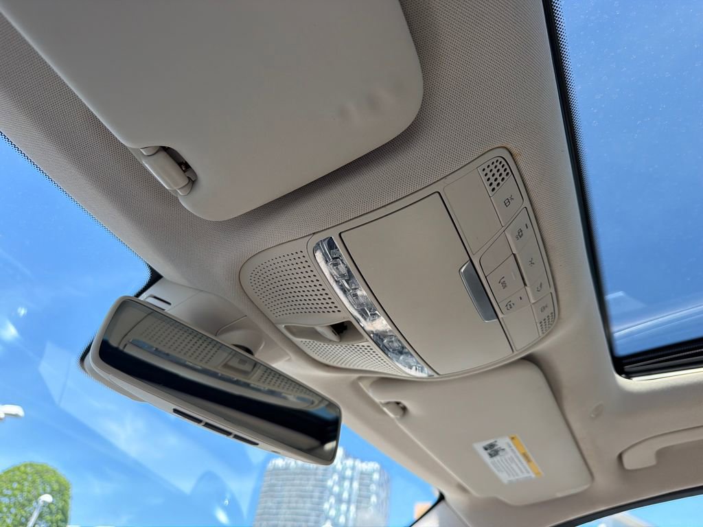 Used 2020 Mercedes-Benz C 300 4MATIC Sedan image 29