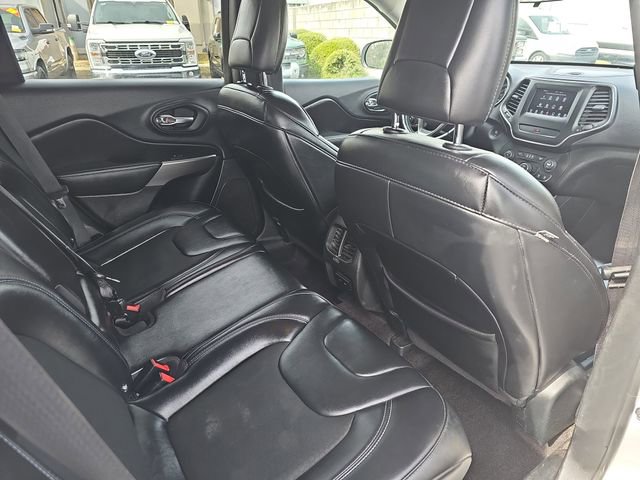 Used 2019 Jeep Cherokee Latitude Plus image 12